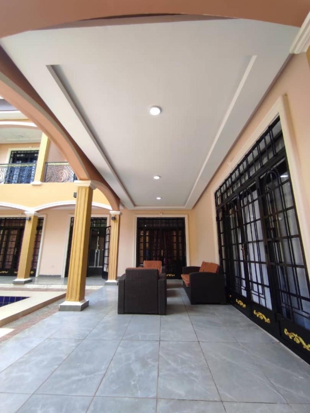 Résidence Chérel à Odza Minkan Yaoundé Exterior foto